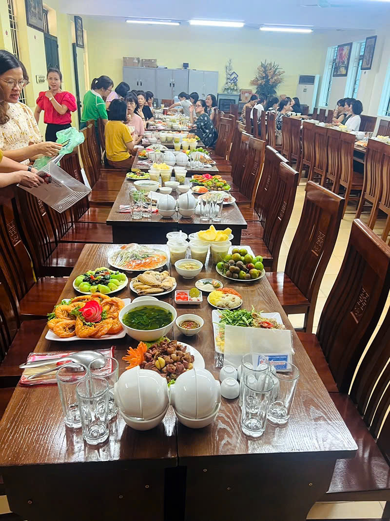 đặt tiệc lợn mán ở thanh xuân