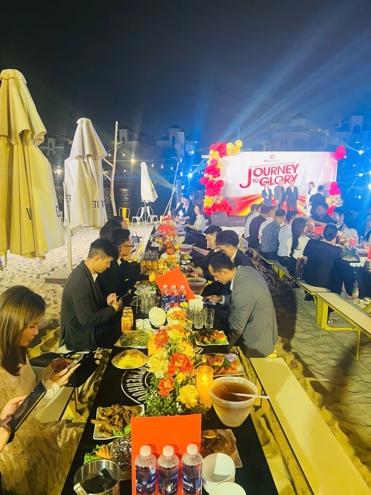 đặt cỗ lợn mán ở hà đông