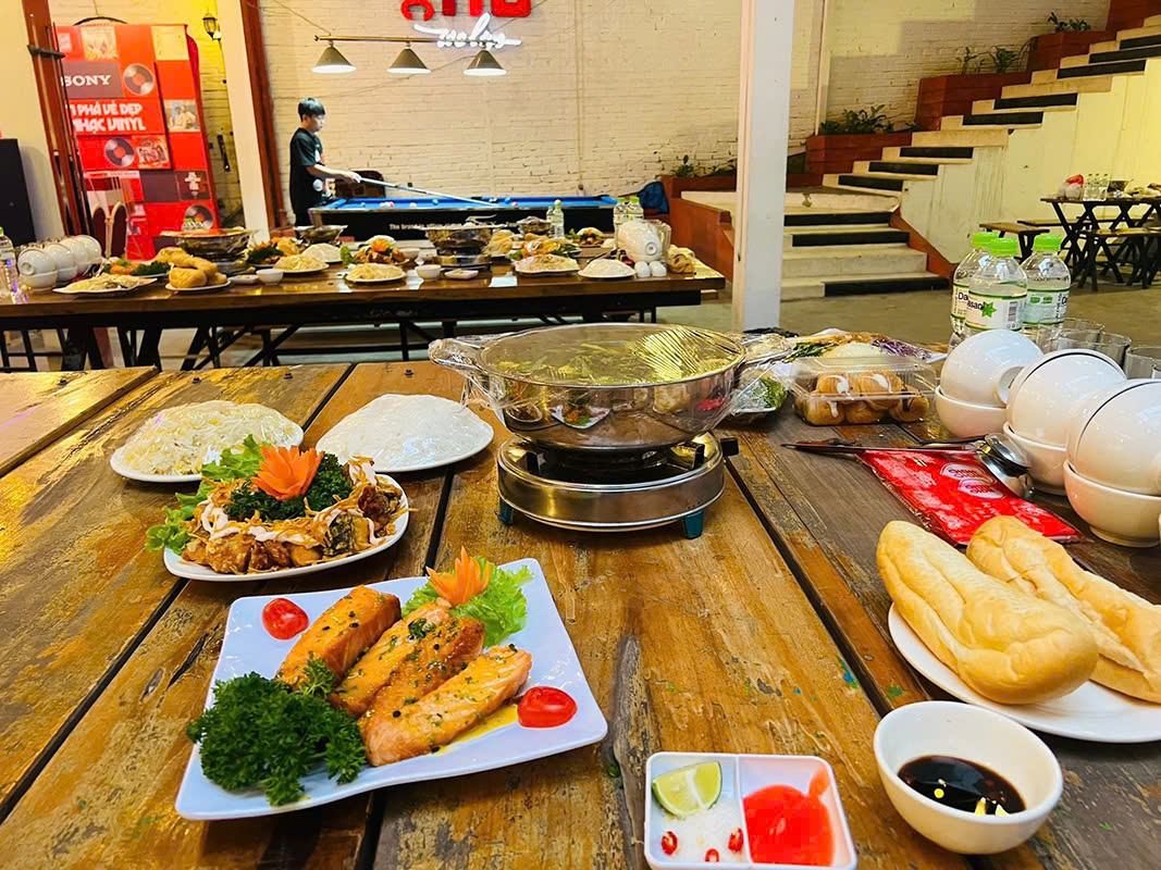 đặt cỗ lợn mán ở Mỹ Đức