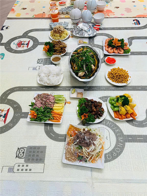 Ảnh đặt tiệc lợn mán ở Nam Từ Liêm