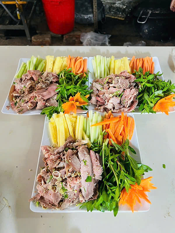 dịch vụ nấu cỗ cưới ở Hai Bà Trưng 0985151080